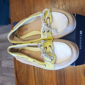 Sperry Top Sider shoes